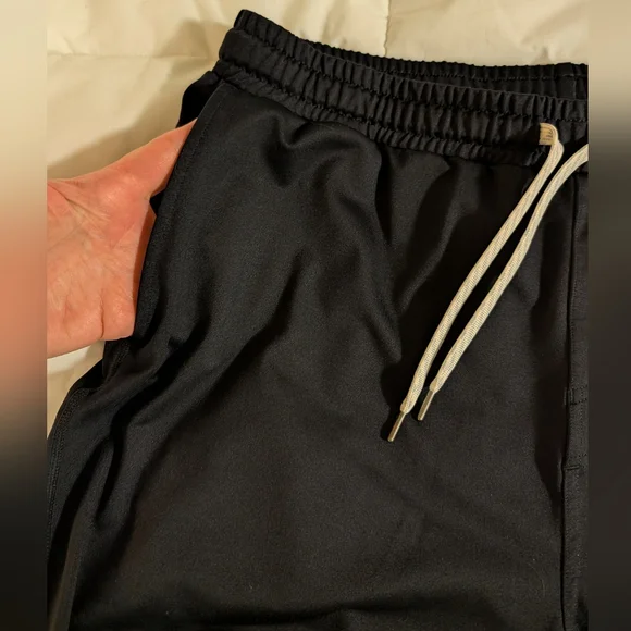 Vuori Men's Sunday Performance Joggers - Black - Size Large